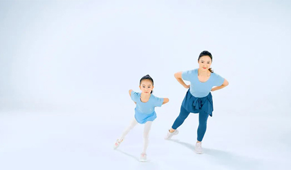 喜迎北京冬奥 助力家庭健身——让我们一起来跳“亲子冰雪健身操”